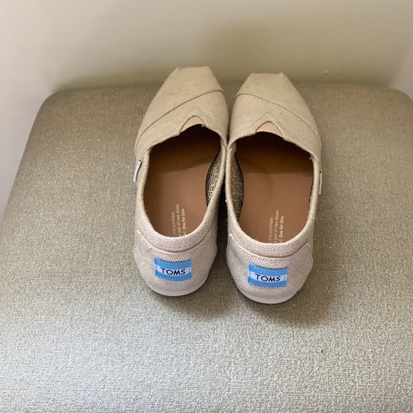 Shoes - Picture 4 of 4